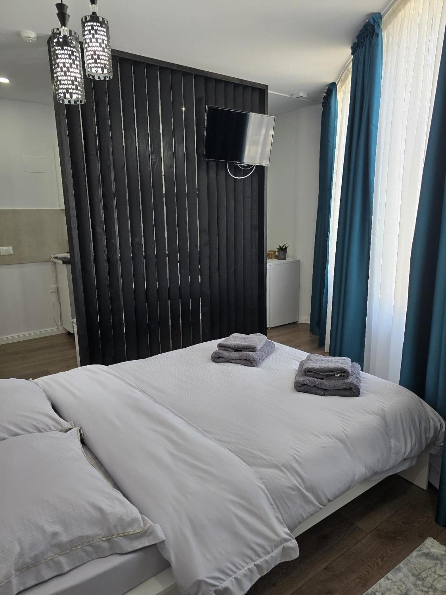 Uve Residence & Spa Piatra Neamt Ngoại thất bức ảnh